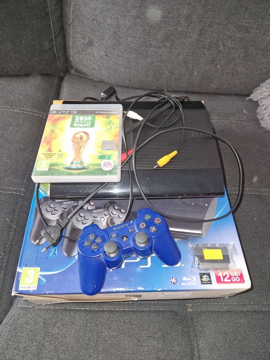 PlayStation 3 PS3 12 GB GO z grą 2014 Fifa Brazil