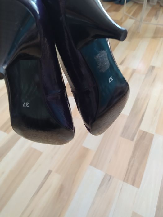 Czółenka szpilki buty Laura Messi śliwkowe rozmiar 37