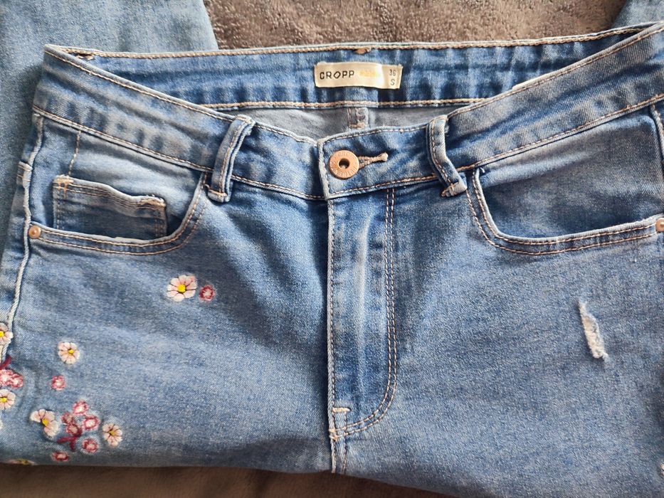 Spodnie jeansowe CROPP rozmiar 36/S