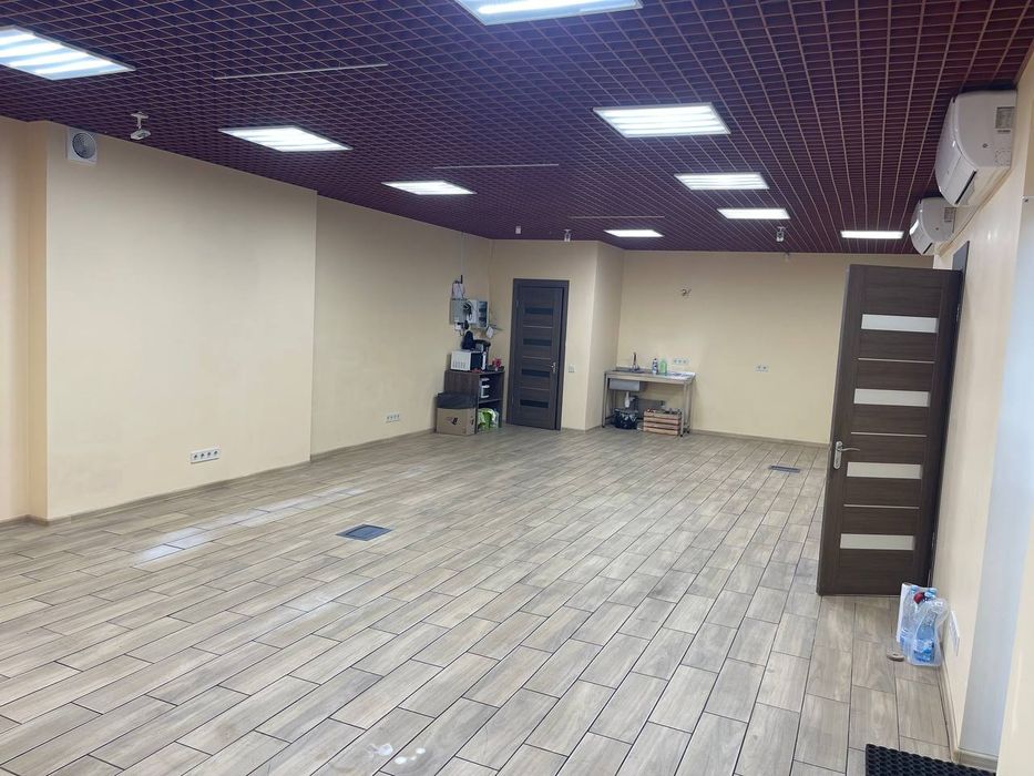 Продам Комерційне Приміщення 73м2, з ремонтом