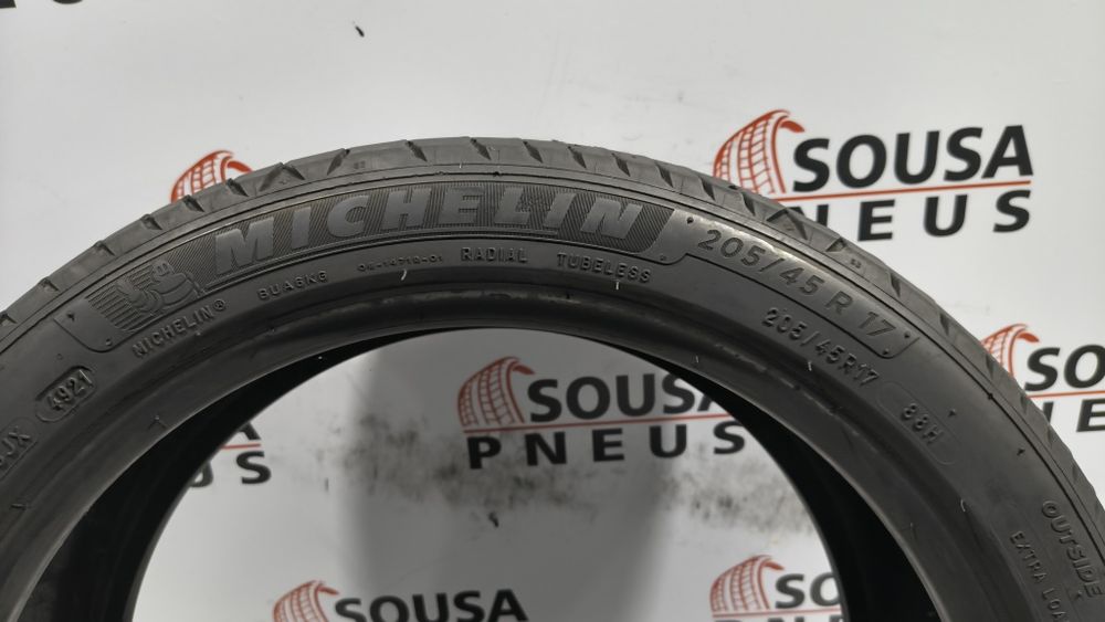 2 pneus semi novos 205-45R17 Michelin - Oferta dos Portes