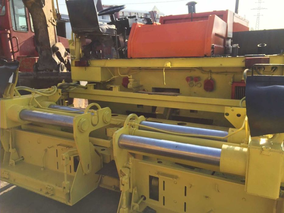 Продам асфальтоукладчик Baukema(Германия)TGL 29120 шир. 5 м.