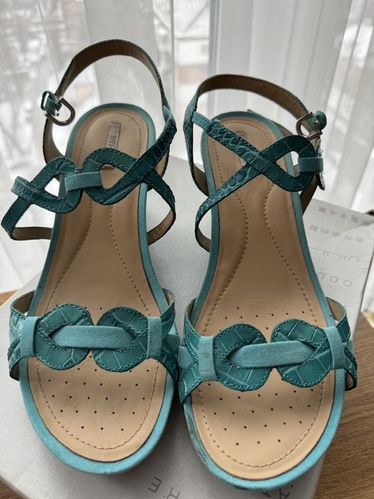 Жіночі босоніжки Geox D New Roxy A (Turquoise)
