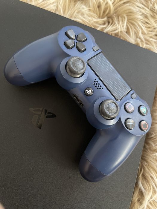 PlayStation 4 Slim 500GB | Ідеальний стан | 2 геймпади
