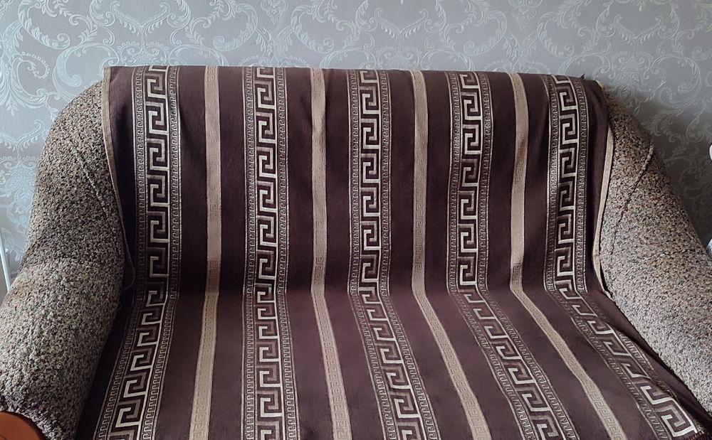 Диван розкладний і два крісла розкладних