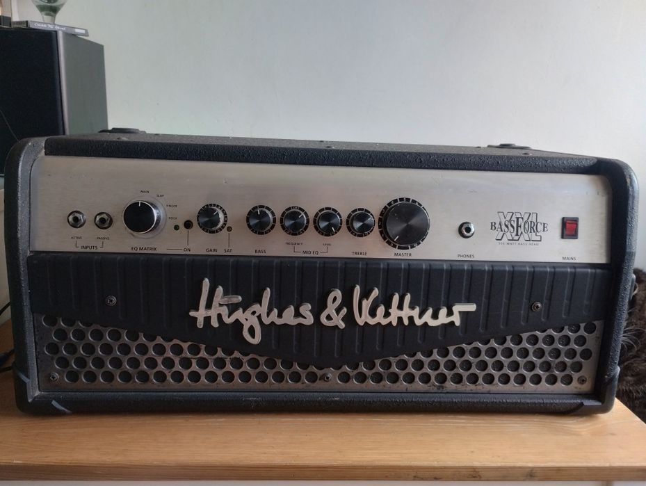 Wzmacniacz head basowy Hughes & Kettner Bassforce 300 XXL