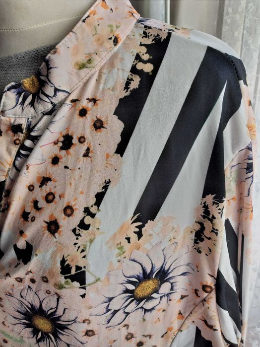 Elegancka przewiewna sukienka bardzo duży rozmiar 140/150cm