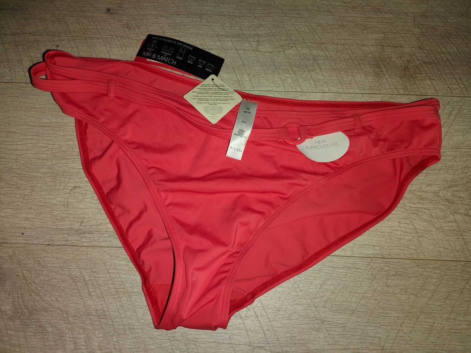 Nowy dół od bikini Riviera 50