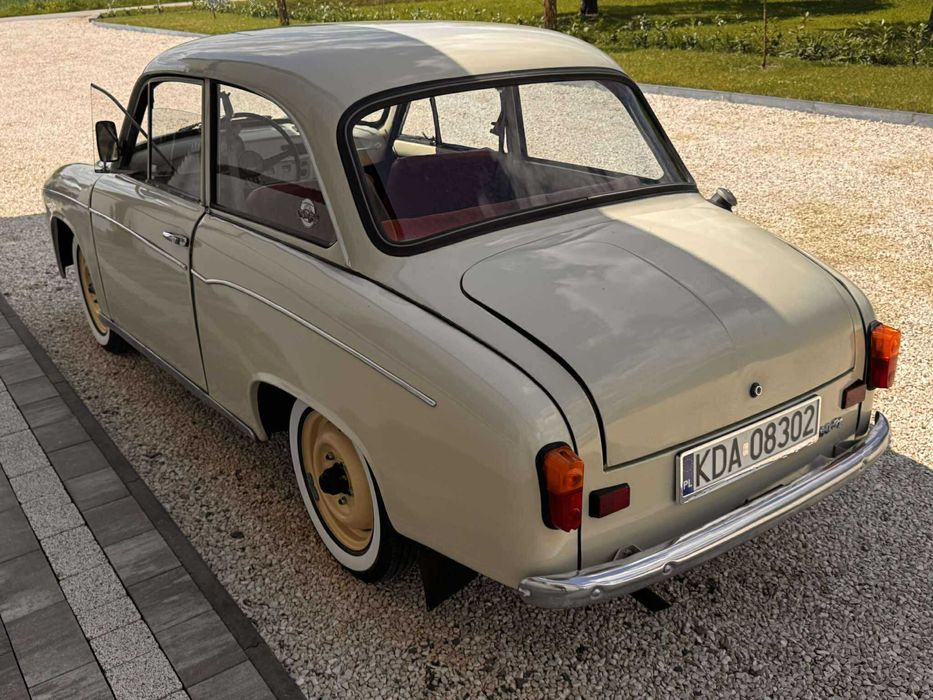 Syrena 105L*Ładny stan*Białe tablice*