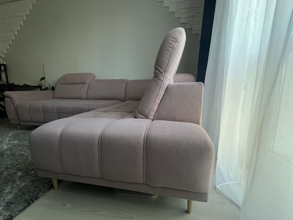 Kanapa narożna wysuwana elektrycznie