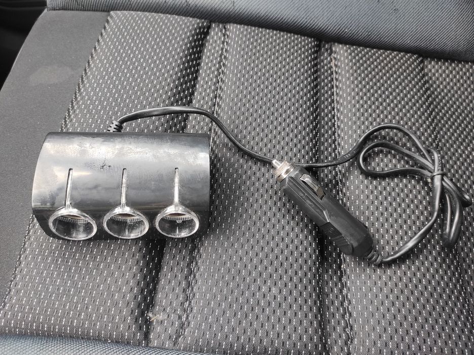 Rozdzielacz gniazda zapalniczki 3x