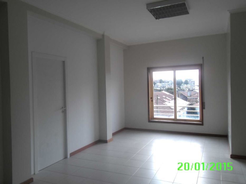 T1 Esmoriz perto da BP Avenida 29 de Março