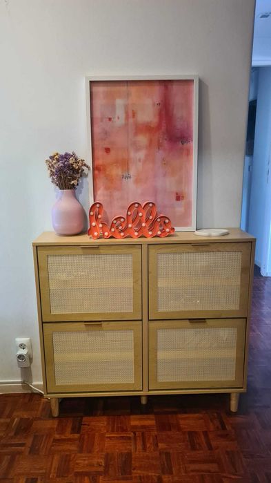 Sapateira com 4 portas basculantes em rattan