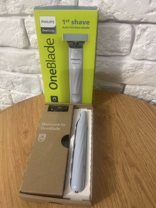 Philips OneBlade Maszynka elektryczna do golenia qp1324/20