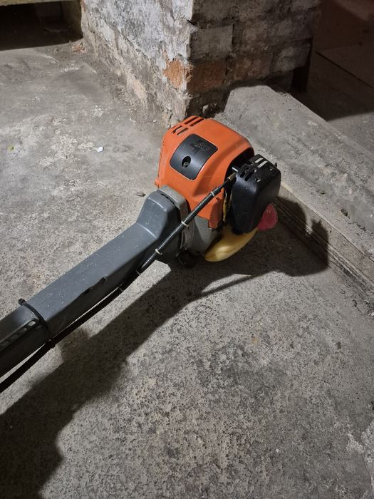 Kosa spalinowa dolmar