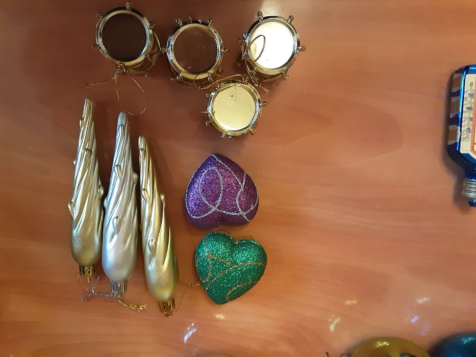 Новий Рік Іграшки по 10 грн Багато