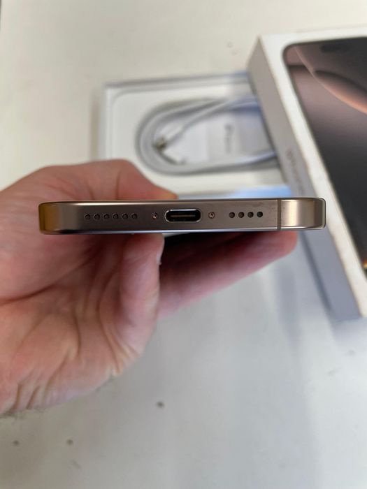 iPhone 16 Pro Max Desert 256Gb