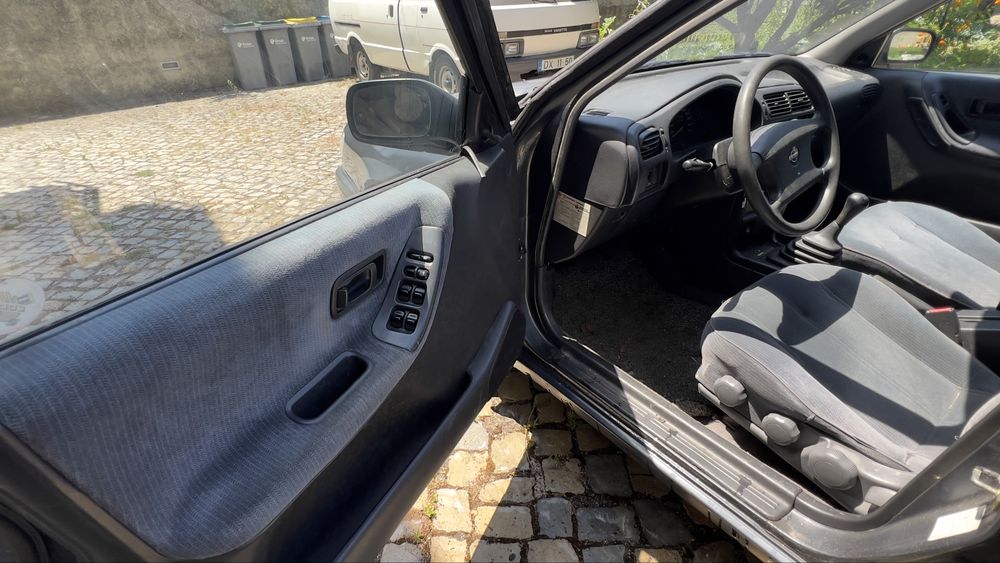 Nissan Sunny 1.4GLX