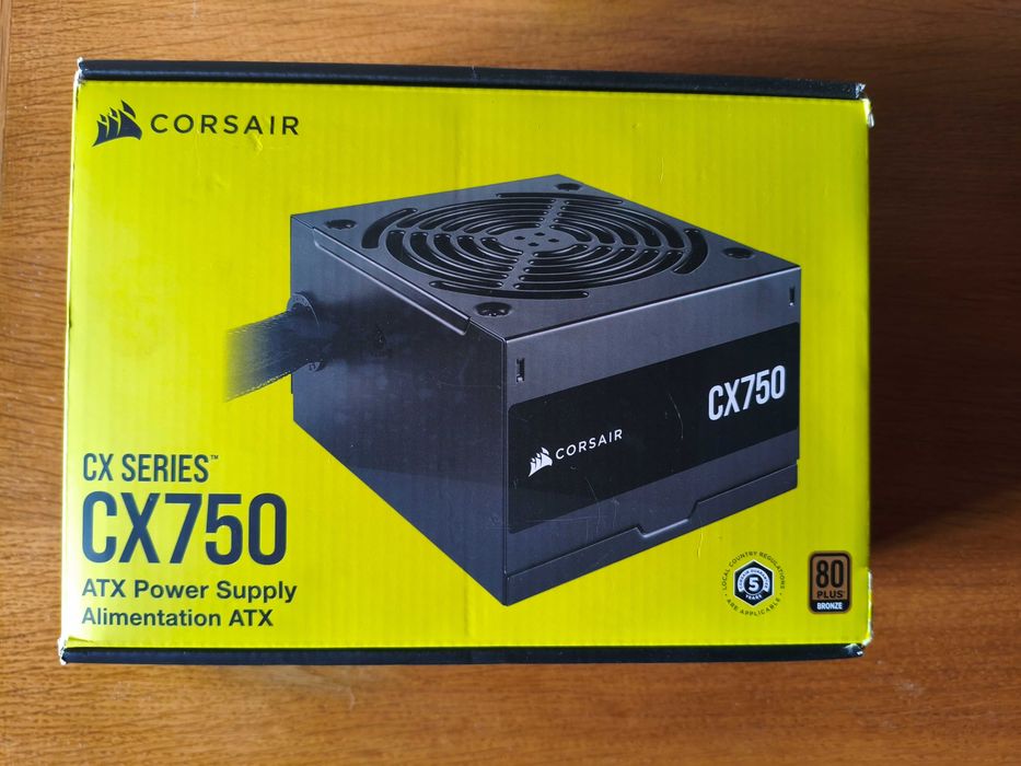 Fonte de Alimentação Corsair CX750 - NOVA, Selada