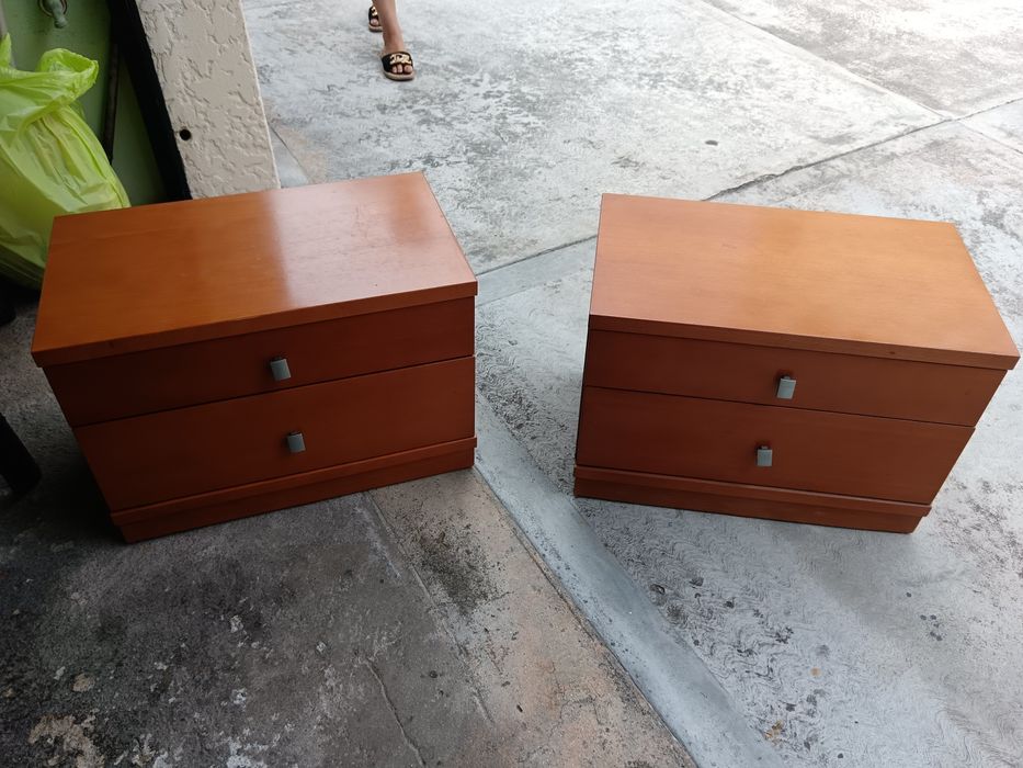 cómoda madeira cerejeira