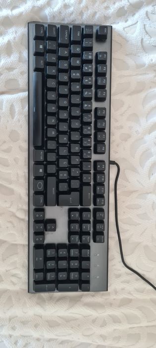 Teclado Cooler Master CK550