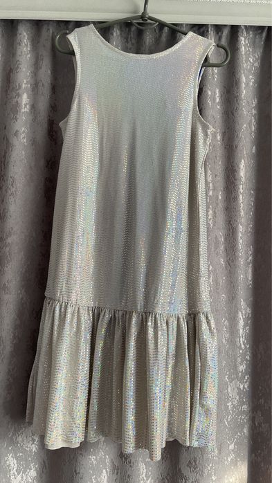 Нове плаття з блискітками