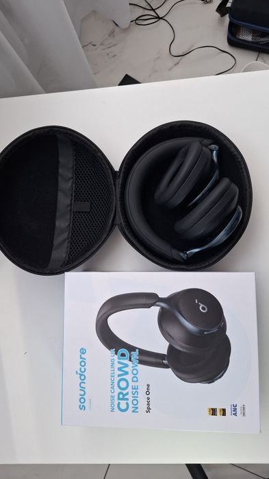 słuchawki bezprzewodowe nausne Anker Soundcore Space One + Etui