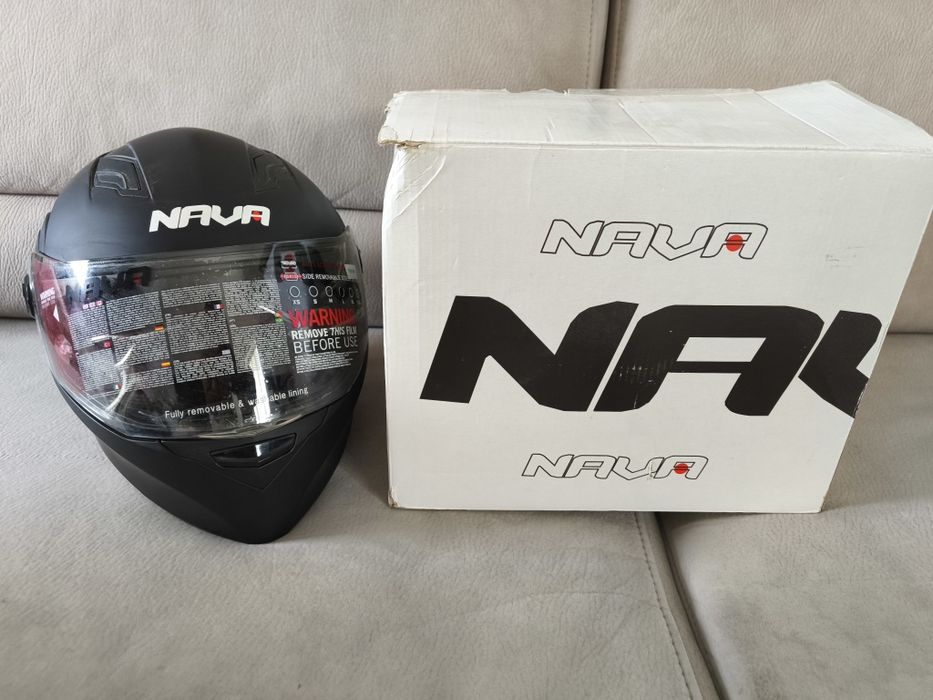 Capacete integral com óculos solar (NOVO)