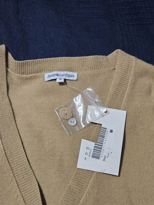 Roupa de mulher e cinto