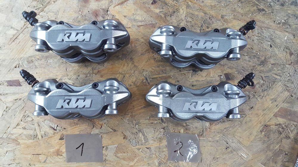 Duke ktm 790 felga stelaz dzwignia polka kosa tarcza mocowanie os