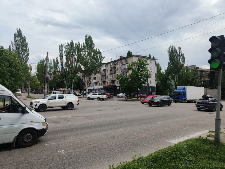 Здається торгово/офісне приміщення р-н Лахті