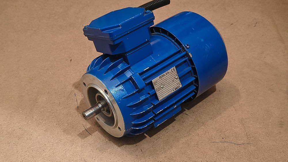 Silnik elektryczny Besel 0,37 kW 1370ob/min