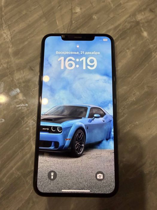 Продам iphone 11 pro max 256