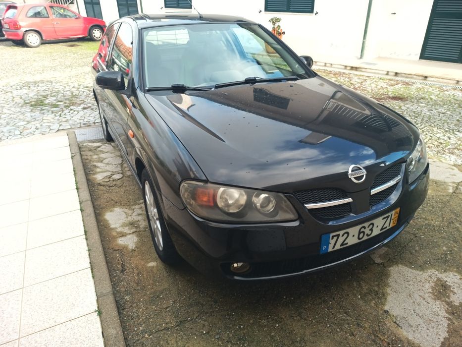 Nissan Almera commercial