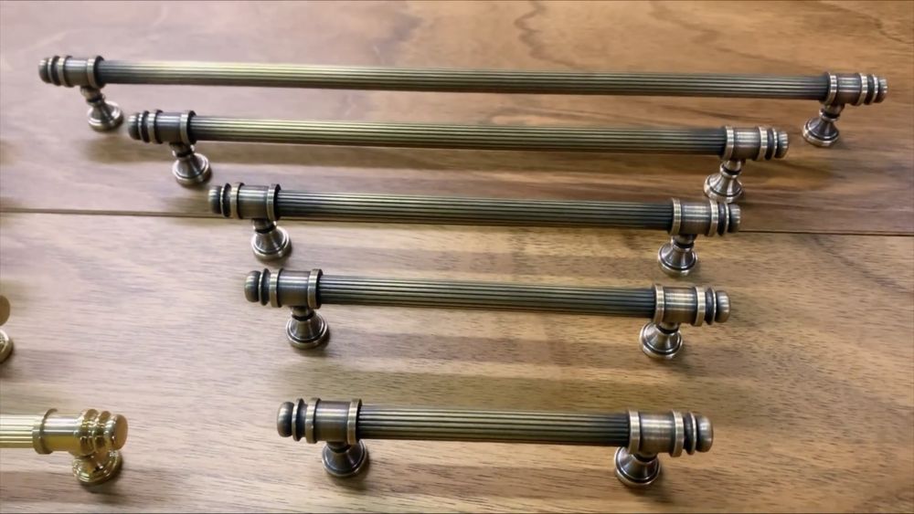 Латунні Меблеві Ручки , дуже якісні , довжину і колір робим будь який