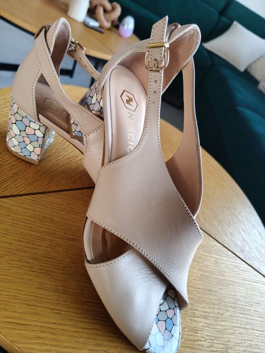 Jak nowe półbuty obcas nescior skóra rozmiar 39