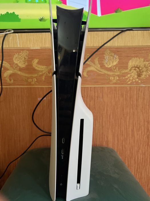 Обмін Ps 5 slim с дисководом та 3 дисками на Ps 5 pro