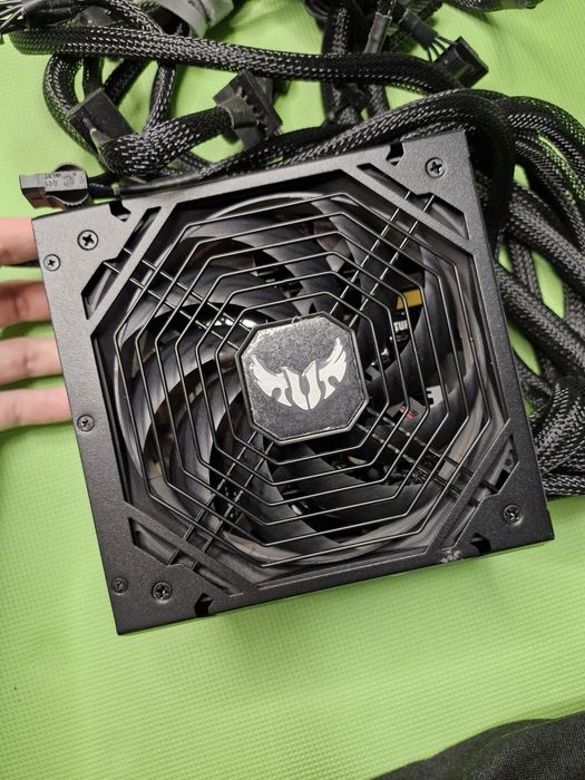 Блок питания Asus TUF Gaming 750W