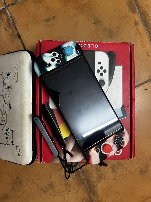 Nintendo Switch Oled + Micro SD 128GB