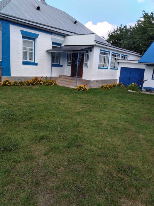 Добротный дом в селе Иржавец (Ичнянский район,Черниговская область).