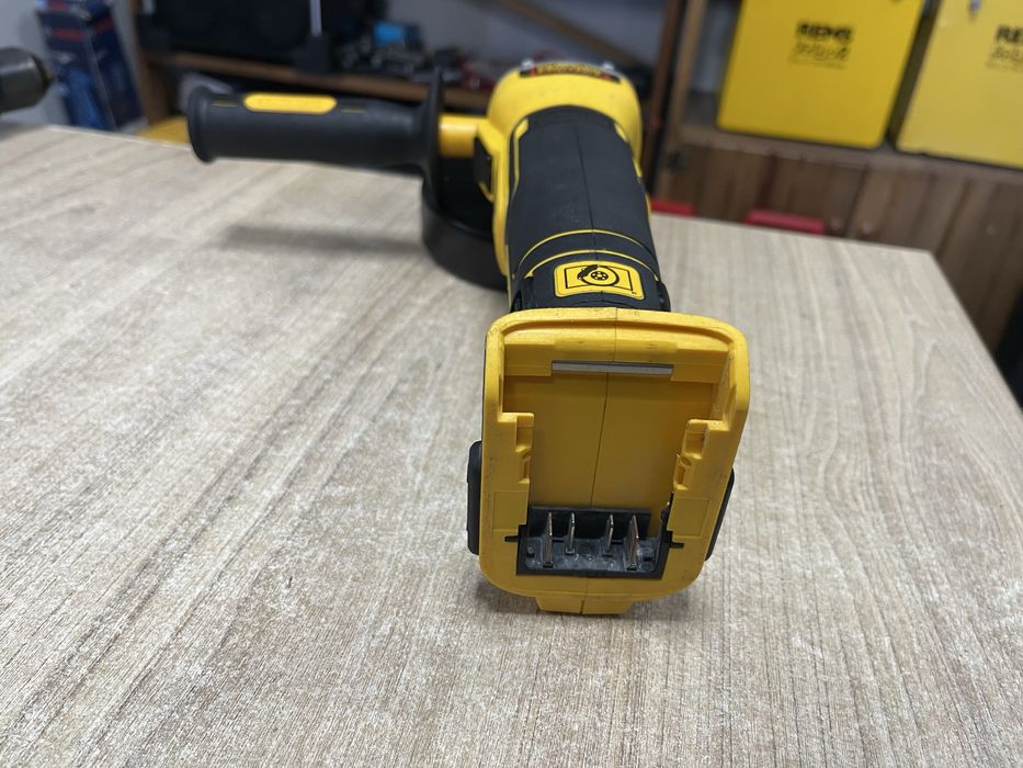 Dewalt DCG405 / безщіткова болгарка Девольт 125 мм
