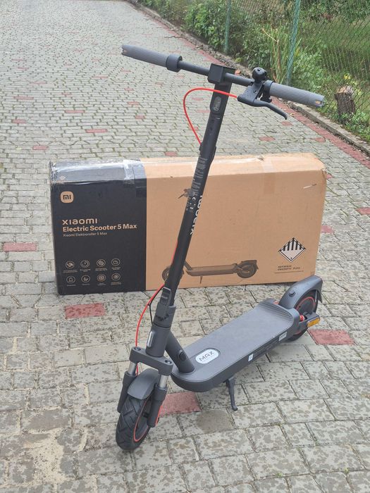 електросамокат Xiaomi E-Scooter 5 MAX
