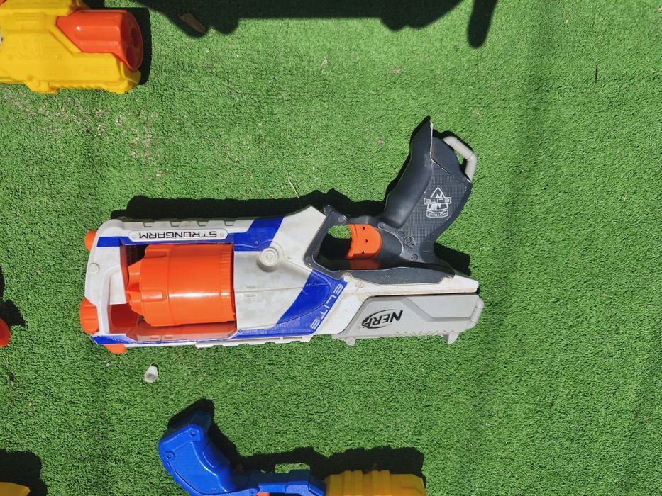 Nerf 5 pistolas usadas