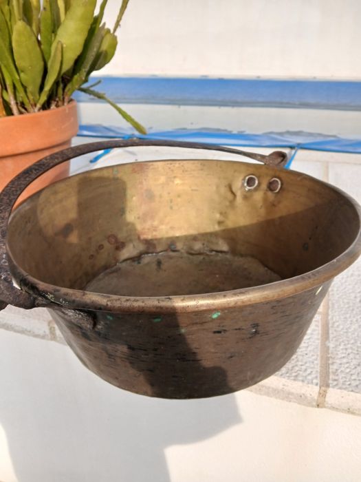 Tachos antigo bacia de cobre