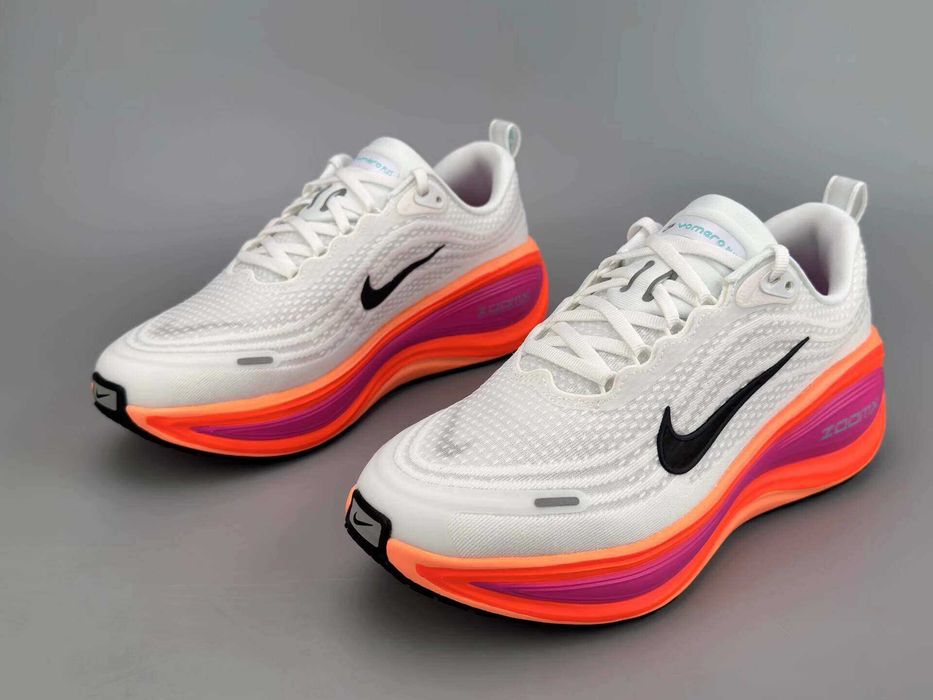 Nike Vomero Plus R.37