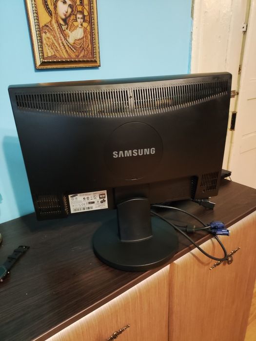 Монитор Samsung model 2043nw