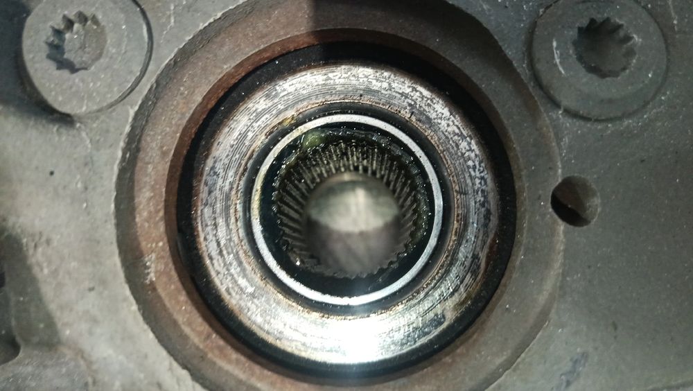 Manga de eixo frente esquerda SEAT Leon ST (5F8)