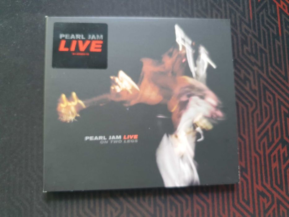 Pearl Jam LIVE on two legs