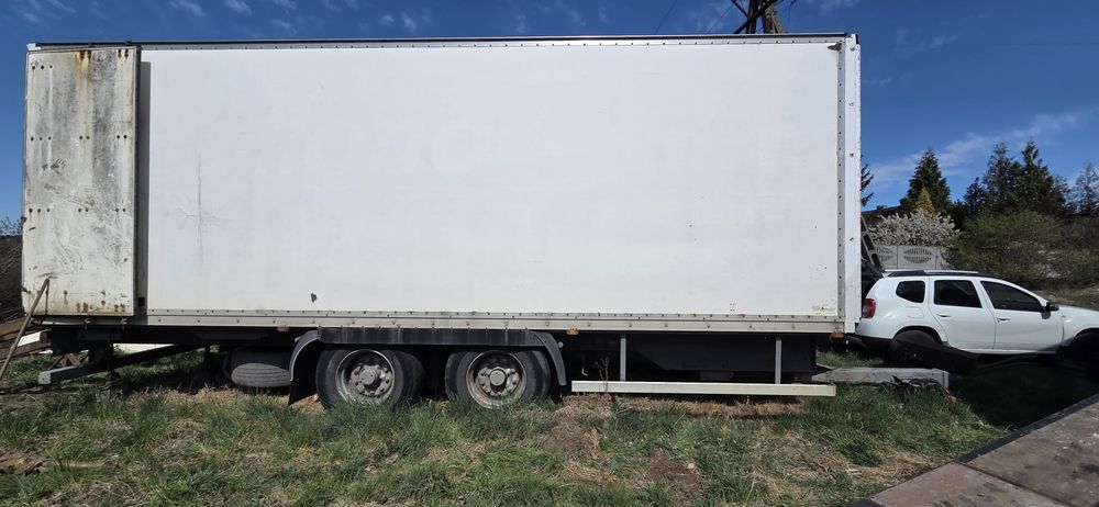 Przyczepa Izoterma ciężarowa 7.80m