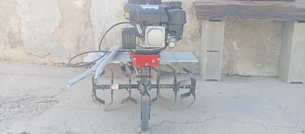 Motoenxada usada apenas 3 vezes